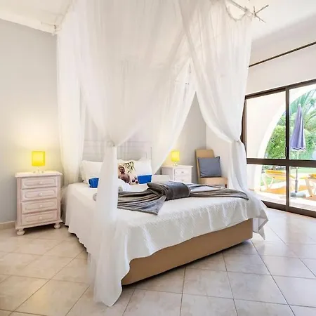 Villa Palmeiras - Serene Private