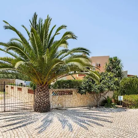 Villa Palmeiras - Serene Private